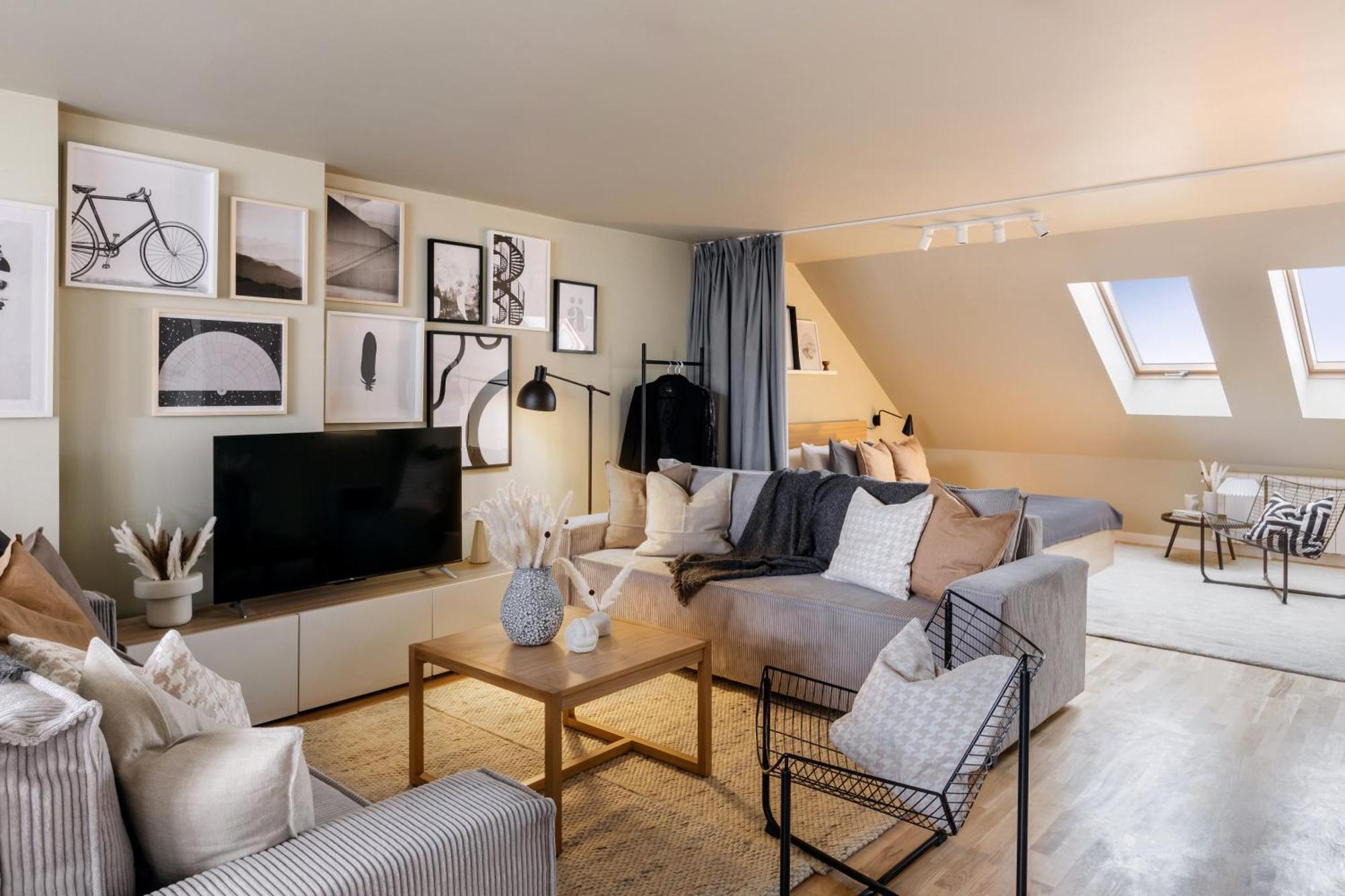 Turnkey I Karlin Square Apartments براغ المظهر الخارجي الصورة